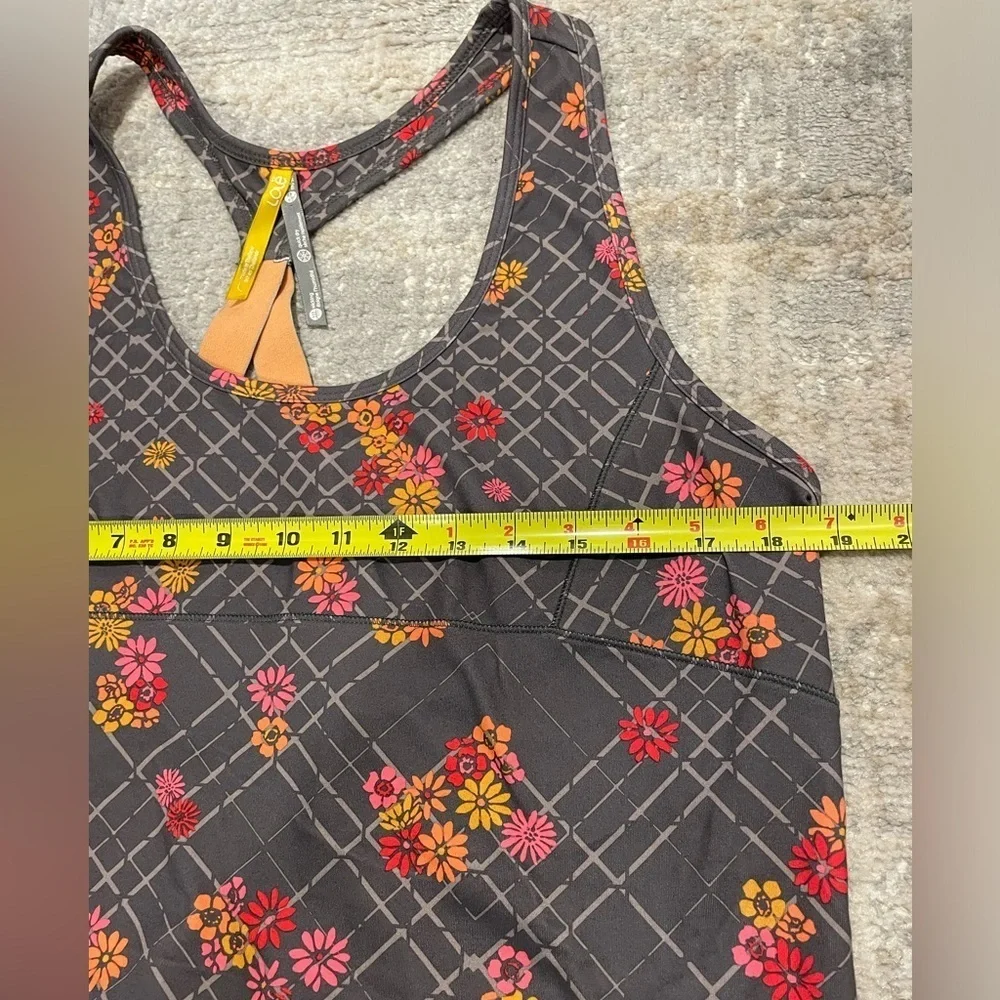 LOLE Tank Top L UPF 50 Wicking Quick Dry Stretch Yoga Run Fitness Floral Workout - Picture 8 of 8